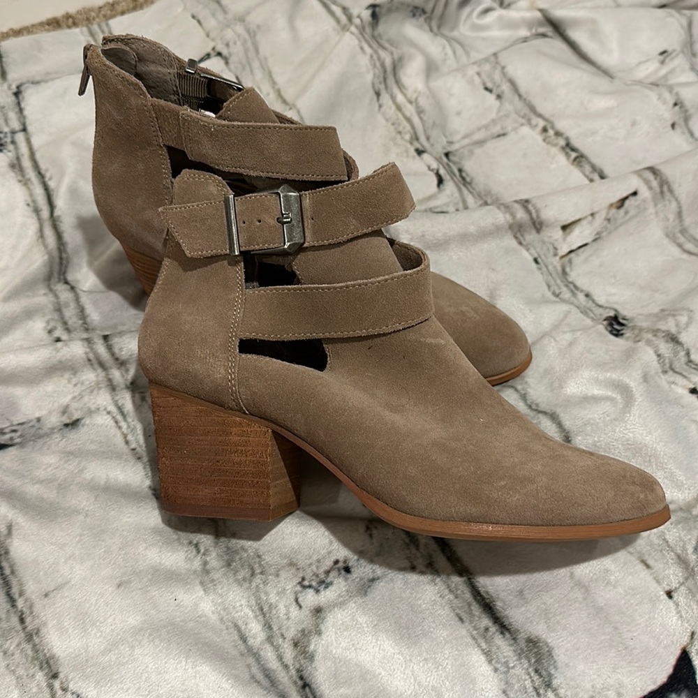 Sole Society Tan Suede Ankle Boot